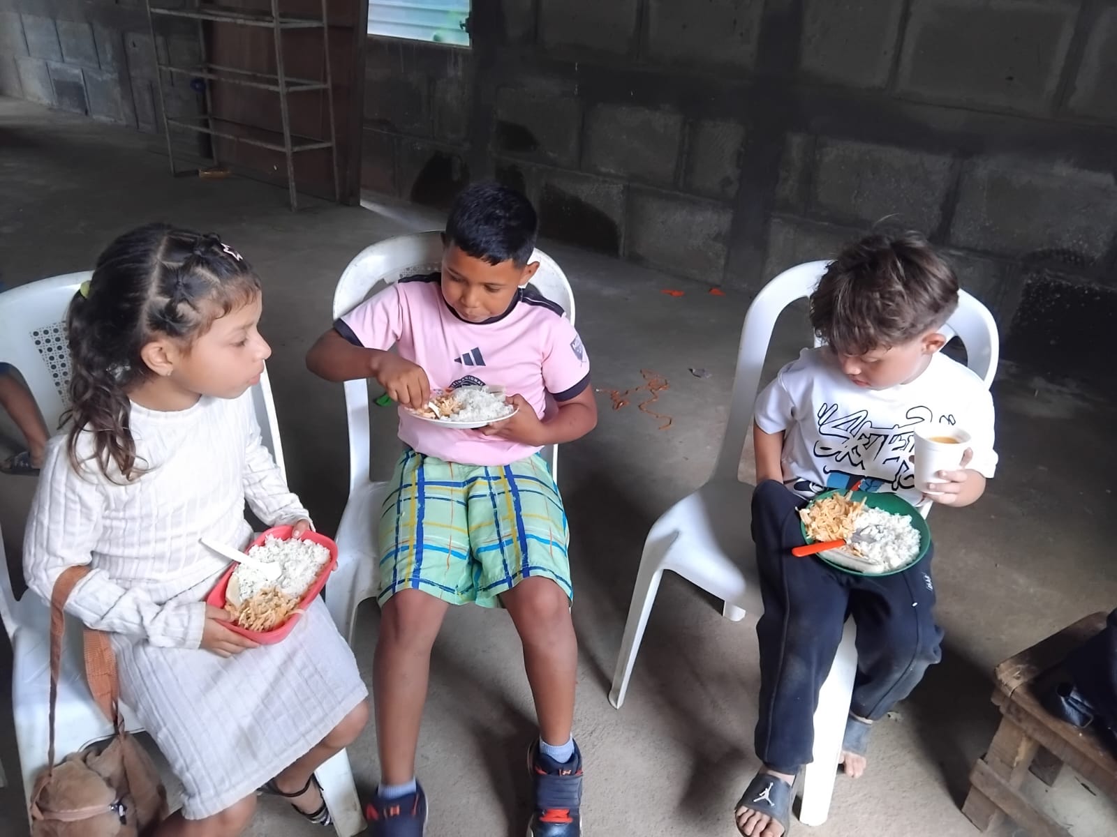 Humanitarian aid documentation in Nicaragua